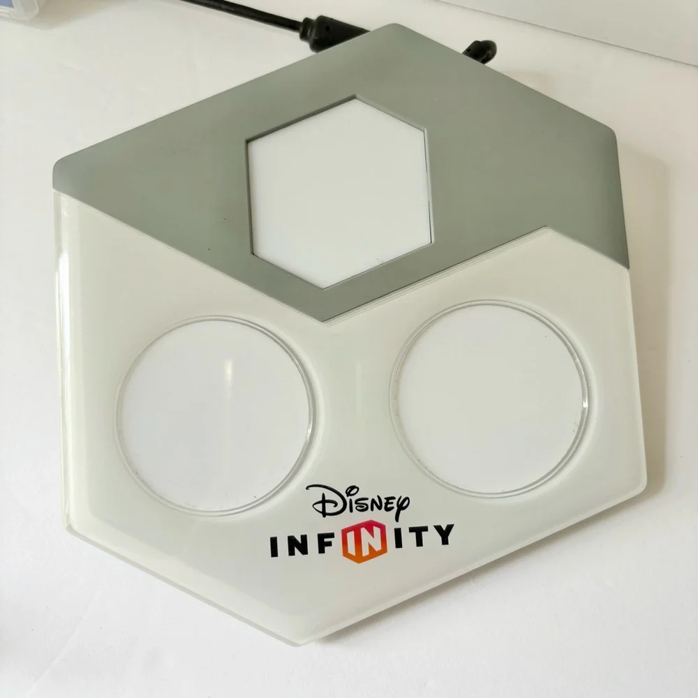Disney Infinity 2.0 Starter Pack Portal Base Pad Brave Stitch‎ Lot
